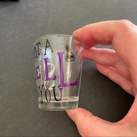 Disney HOCUS POCUS Amuck, Amuck, Amuck & More Sayings Set of 4 Shot Glasses NEW! - Picture 13 of 16